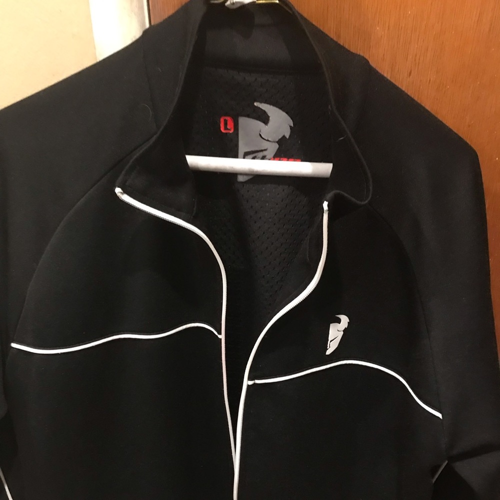 Men’s Zip-Up Jacket